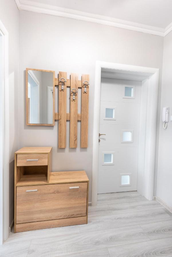 Lovely 1Bed Apartment For 4 Guests & Free Parking Plovdiv Luaran gambar
