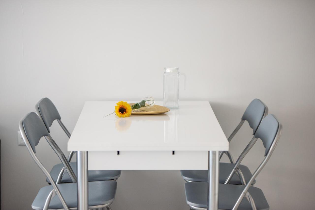 Lovely 1Bed Apartment For 4 Guests & Free Parking Plovdiv Luaran gambar